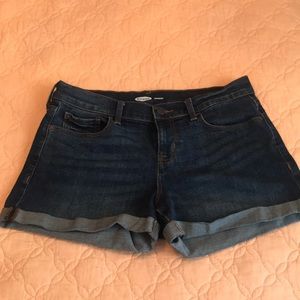 EUC Old Navy size 6 denim cuffed boyfriend shorts